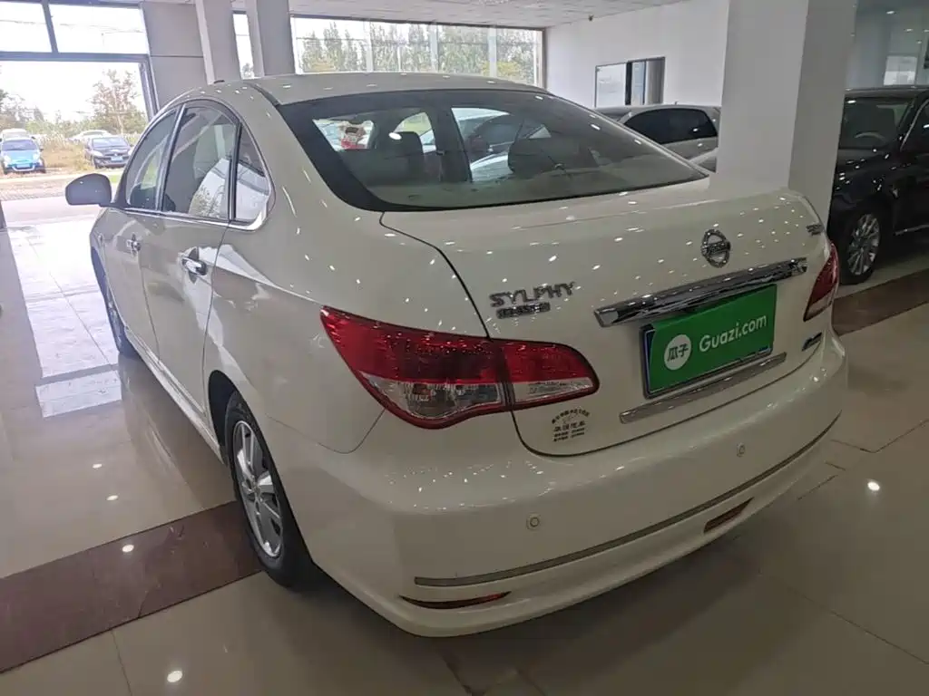Nissan Sylphy — миниатюра 5