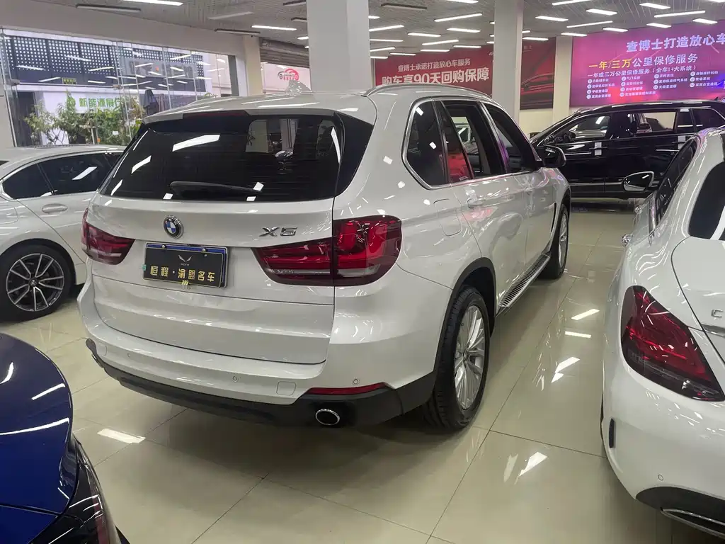 BMW X5 (Import) — миниатюра 3