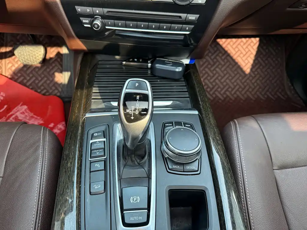 BMW X5 (Import) — миниатюра 16