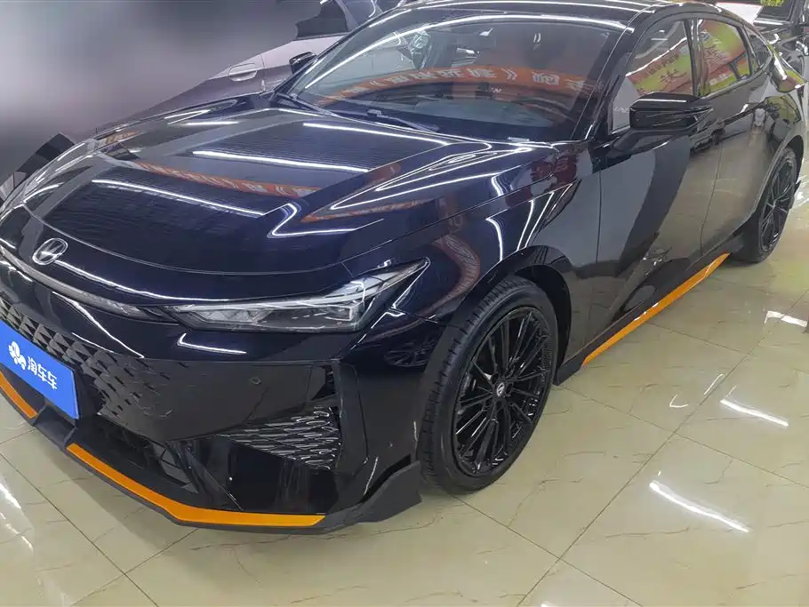 Changan UNI-V 2025