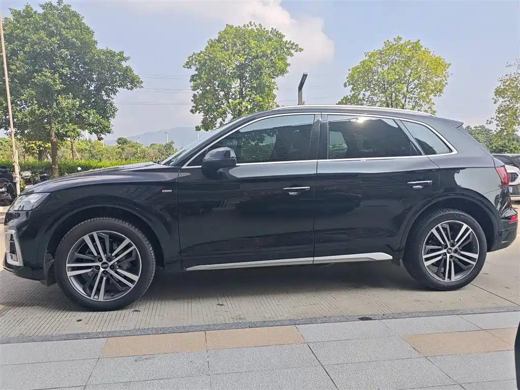 Audi Q5L — миниатюра 3
