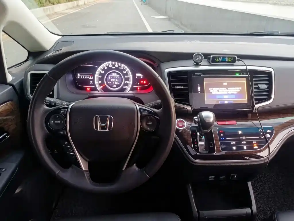 Honda Odyssey — миниатюра 16
