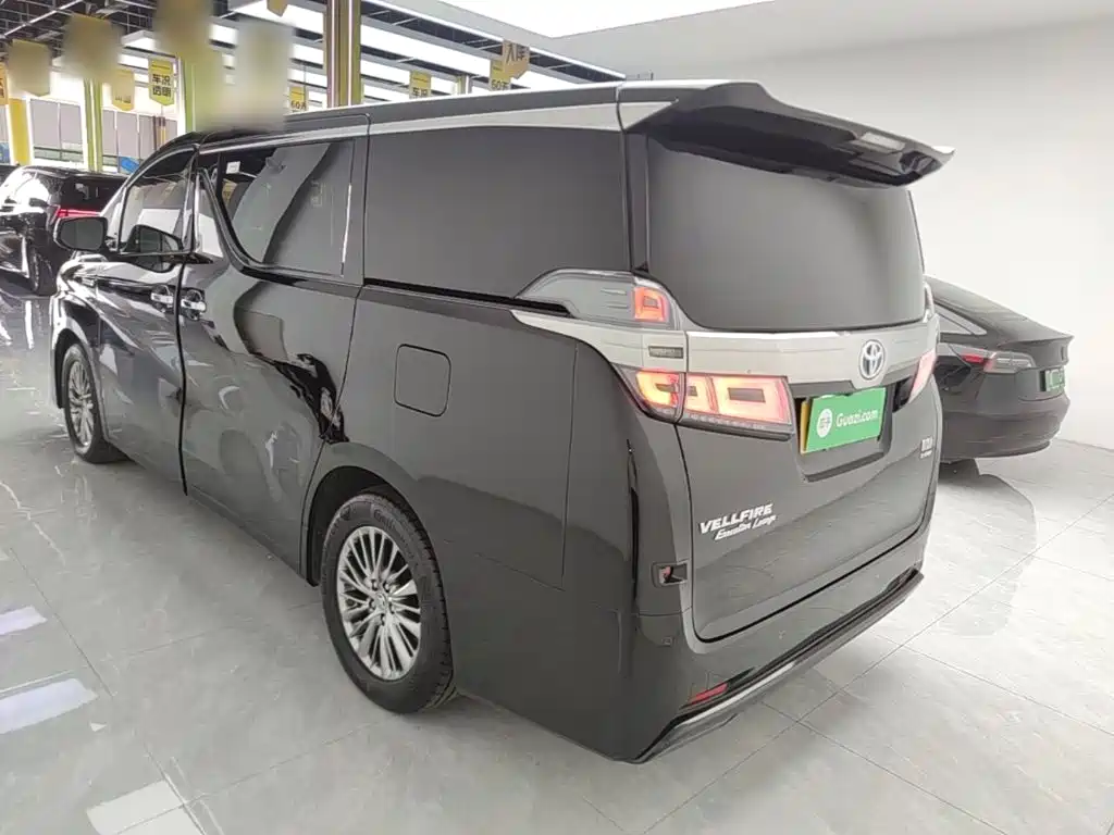 Toyota Vellfire — миниатюра 5