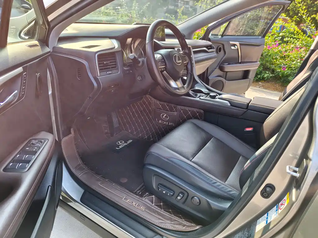 Lexus RX — миниатюра 7
