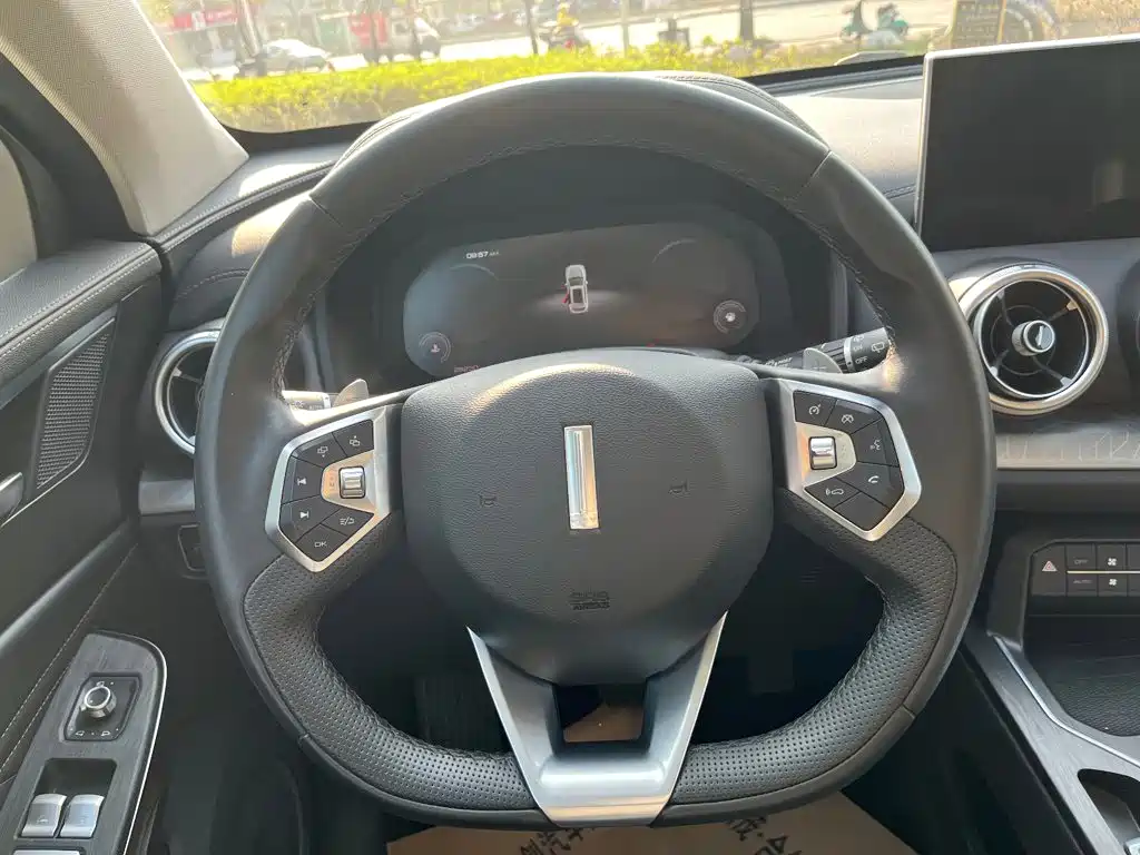 Wey Wey VV5 — миниатюра 14