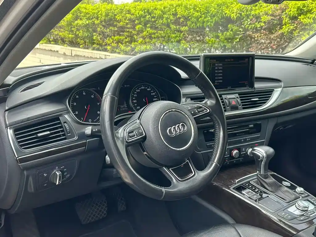 Audi A6L — миниатюра 8