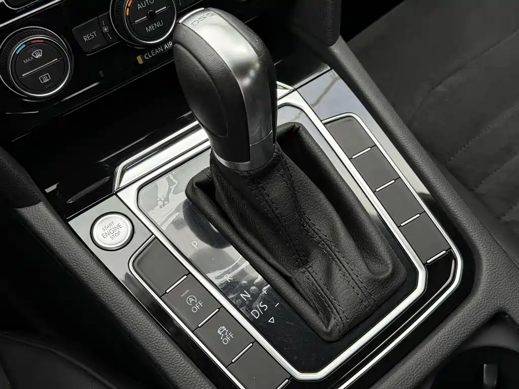 Volkswagen Magotan 2017 330TSI DSG Luxury