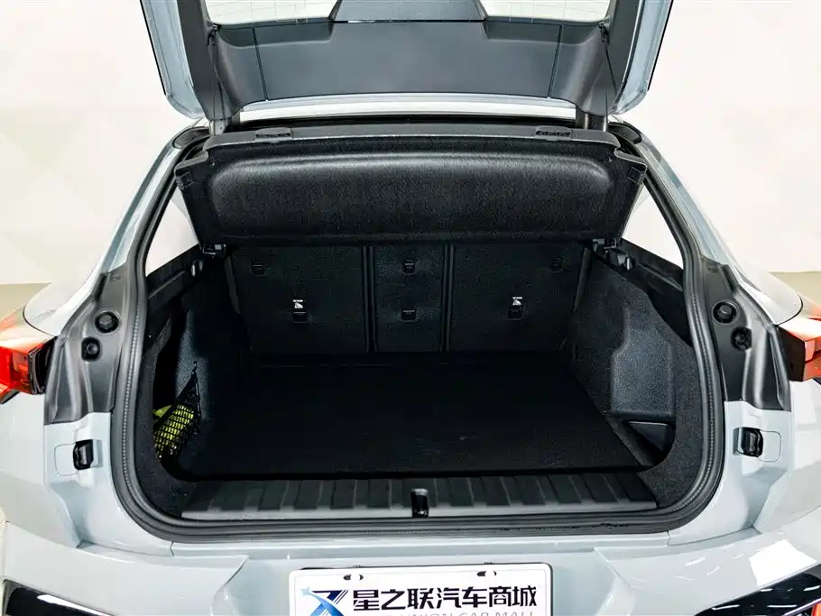 BMW X2 (Import) — миниатюра 23