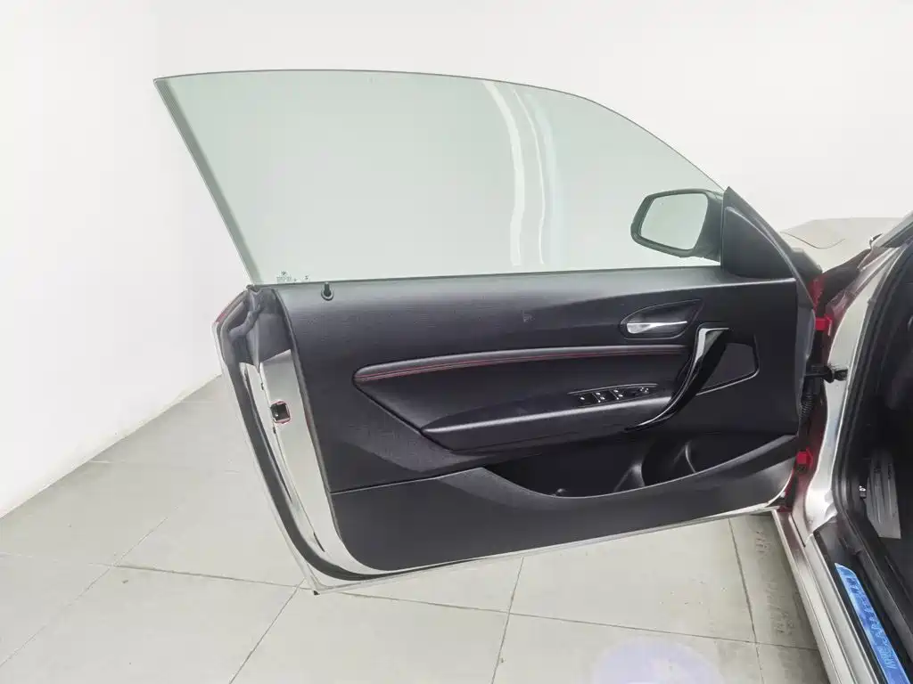 BMW 2 Series (Import) — миниатюра 8