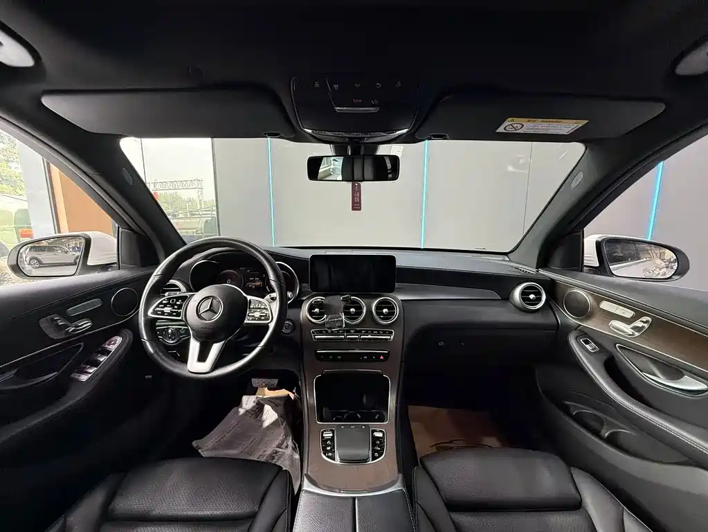 Mercedes-Benz GLC — миниатюра 9