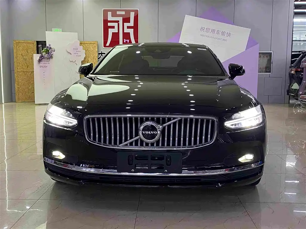 Volvo S90 — миниатюра 2