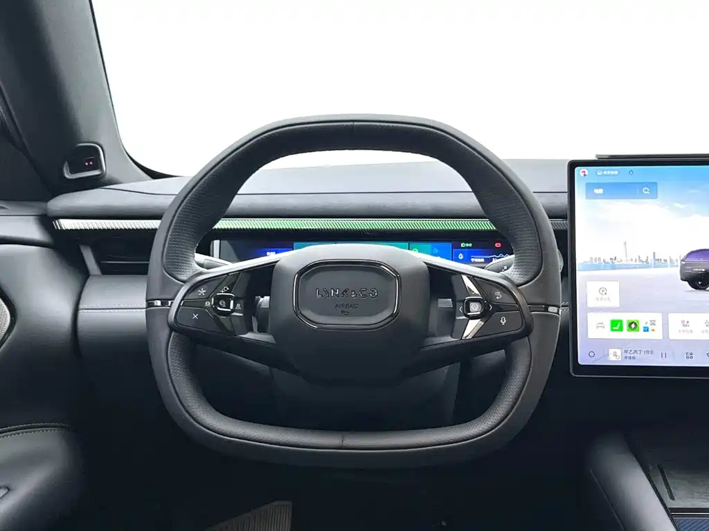 Lynk & Co 10 — миниатюра 14