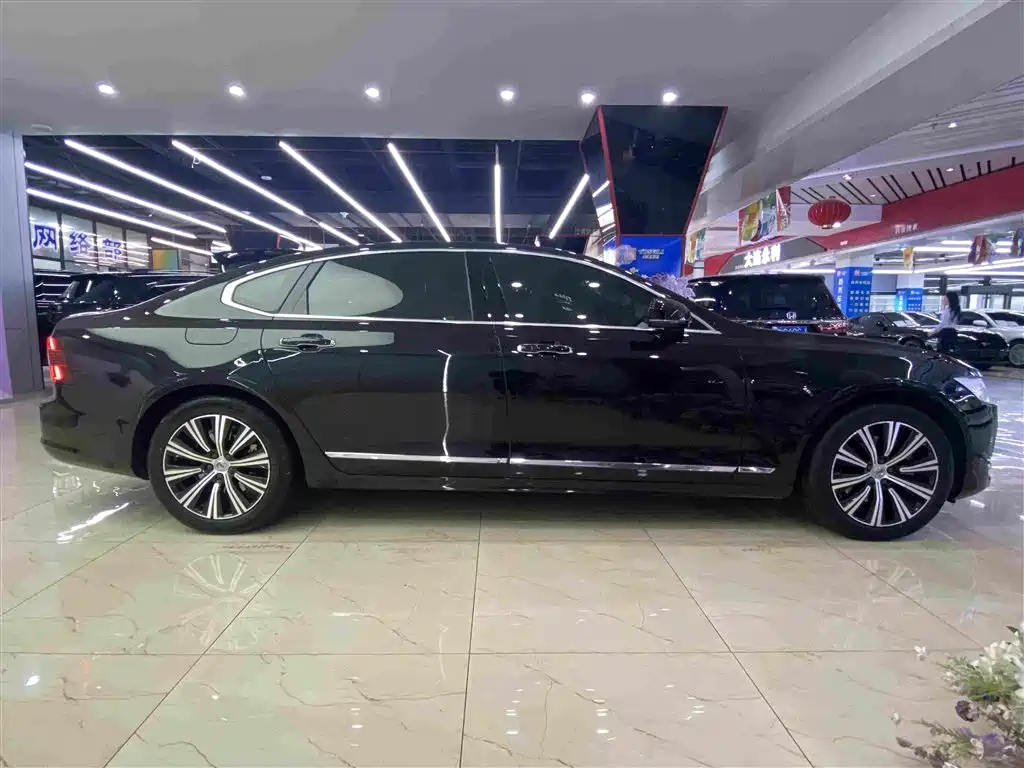 Volvo S90 — миниатюра 15