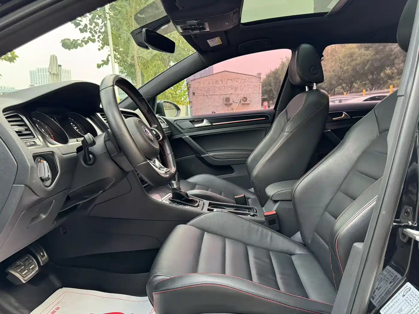 Volkswagen Golf GTI