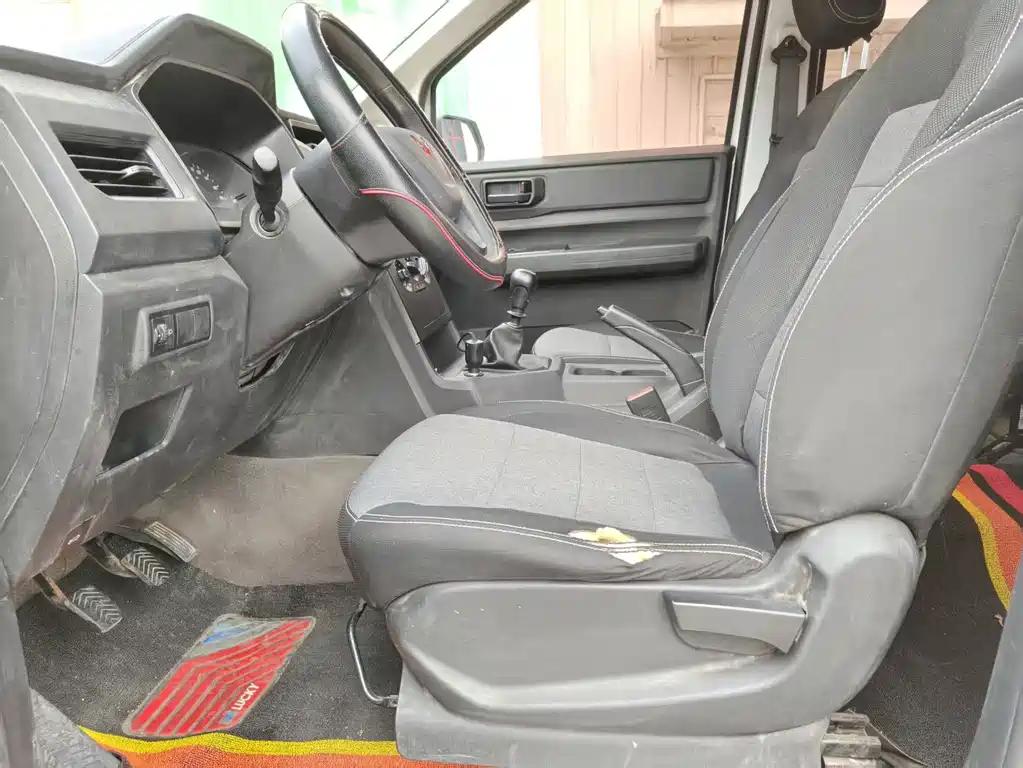 Wuling Hongguang PLUS — миниатюра 3