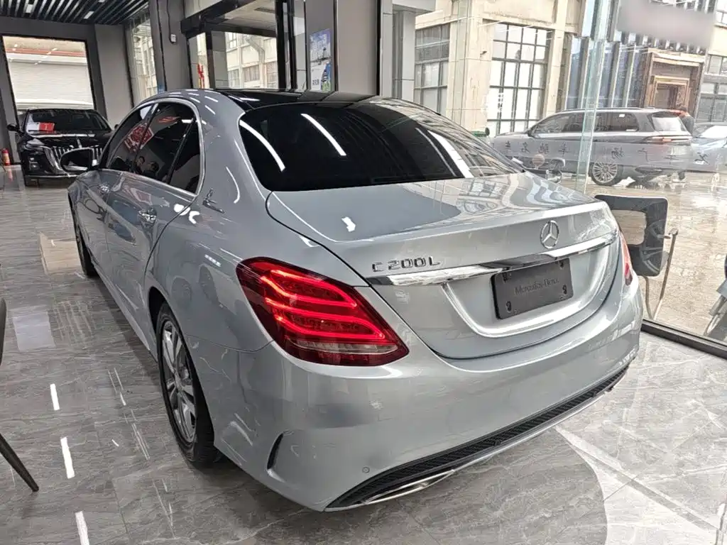 Mercedes-Benz C-Class — миниатюра 5