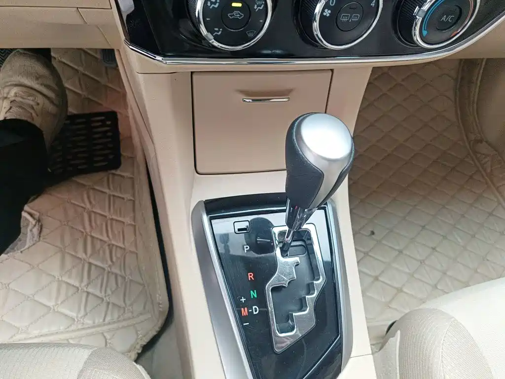 Toyota Corolla — миниатюра 14