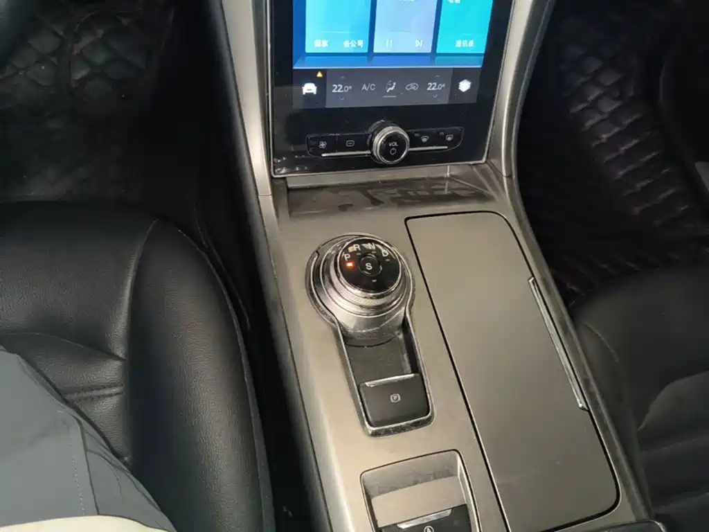 Ford Mondeo — миниатюра 14