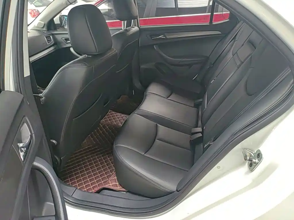 Roewe 360 — миниатюра 17