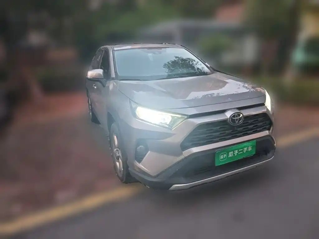 Toyota RAV4 — миниатюра 24