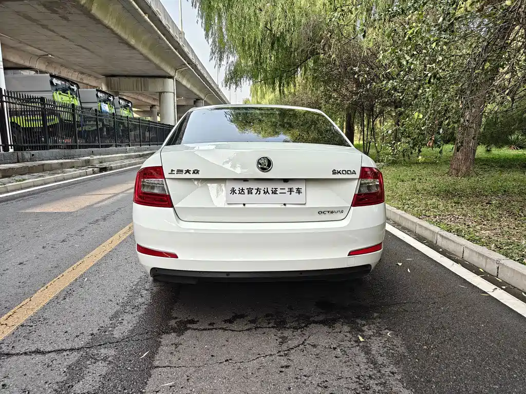 Skoda Octavia — миниатюра 3