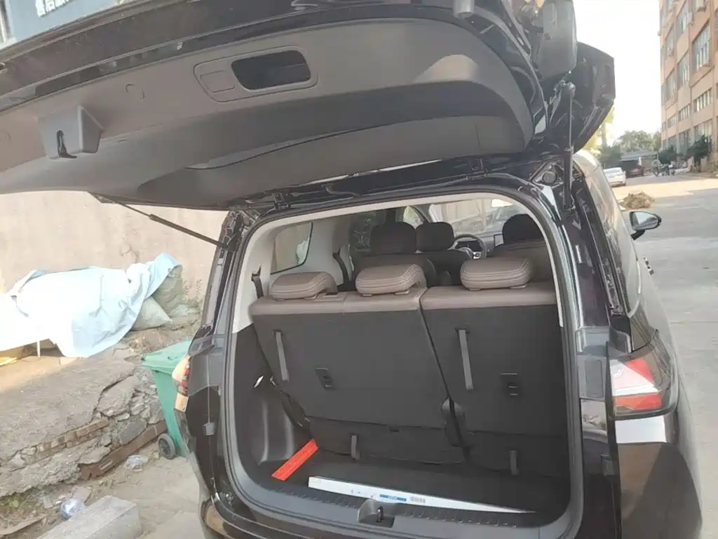 Wuling Xingguang 730 New Energy — миниатюра 19