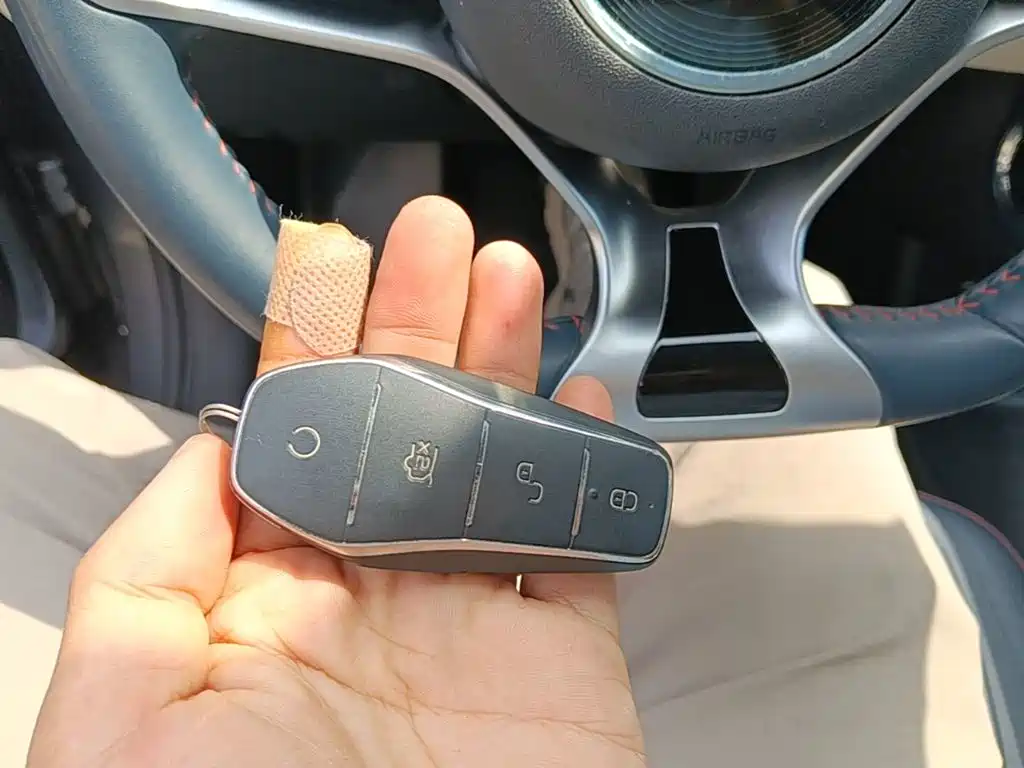 BYD Yuan Plus — миниатюра 9