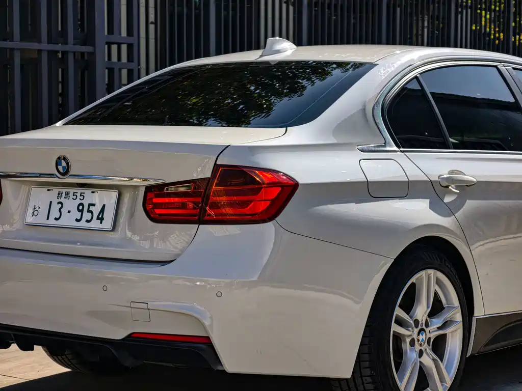 BMW 3 Series — миниатюра 27