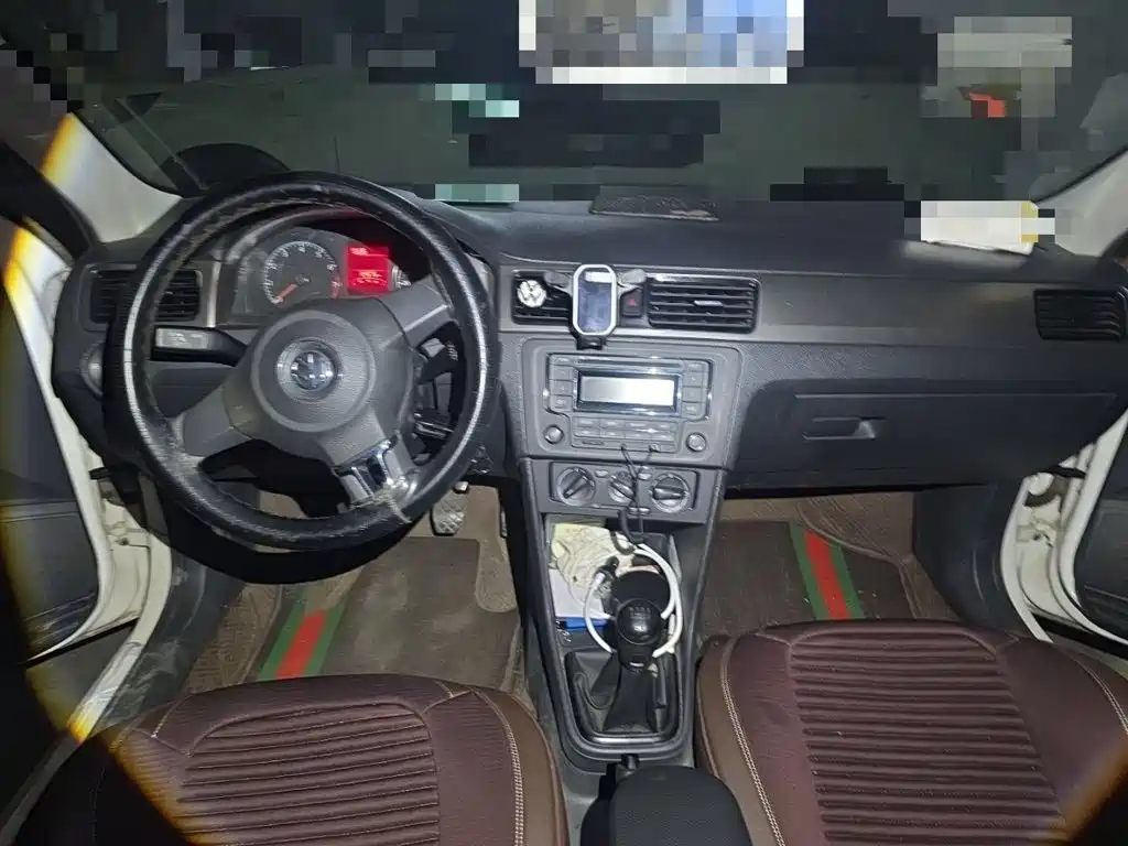 Volkswagen Santana — миниатюра 13