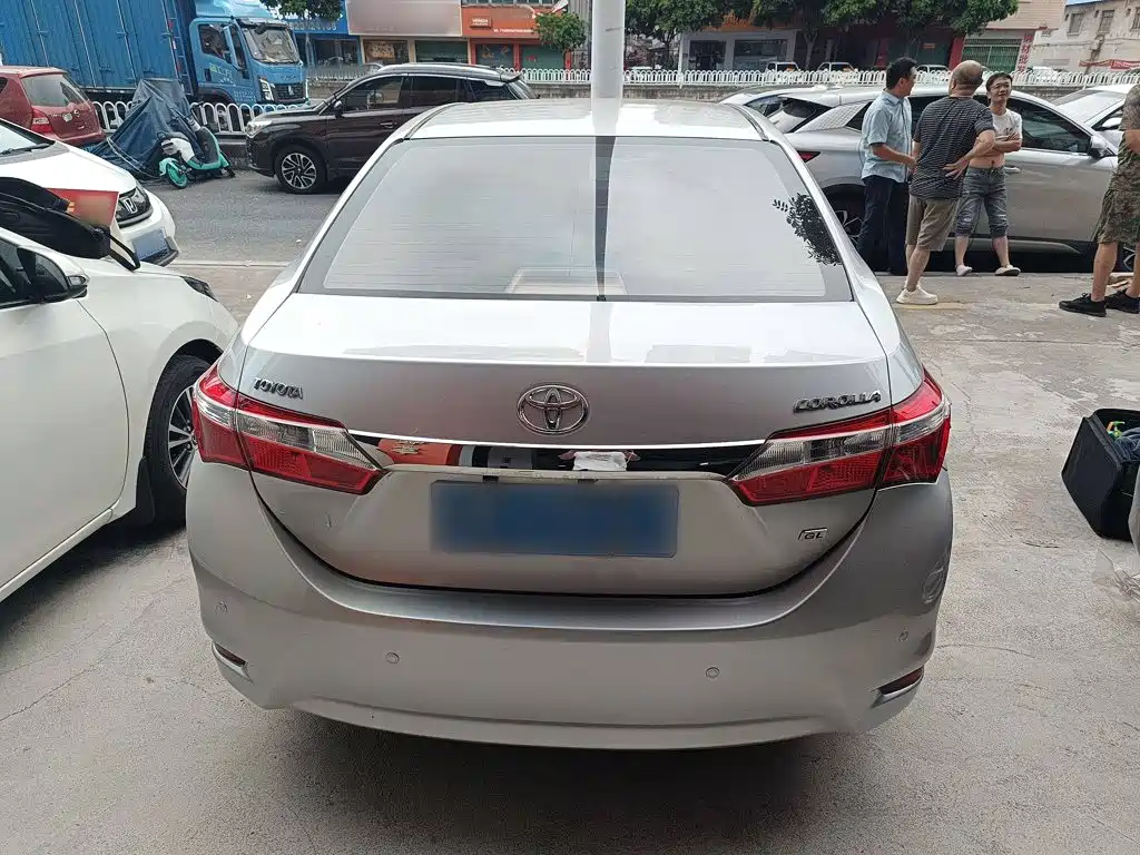 Toyota Corolla — миниатюра 6