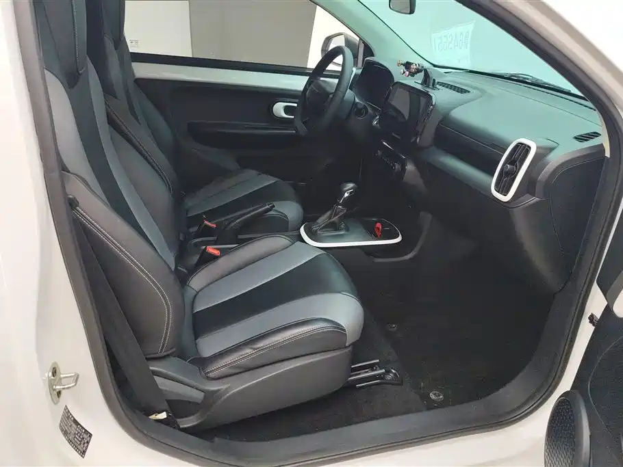 Roewe Clever 2022 311km