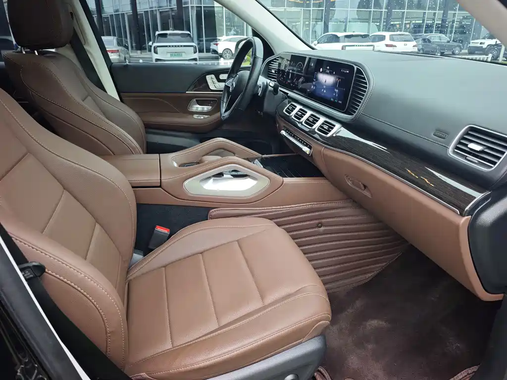 Mercedes-Benz GLE (Import) — миниатюра 17
