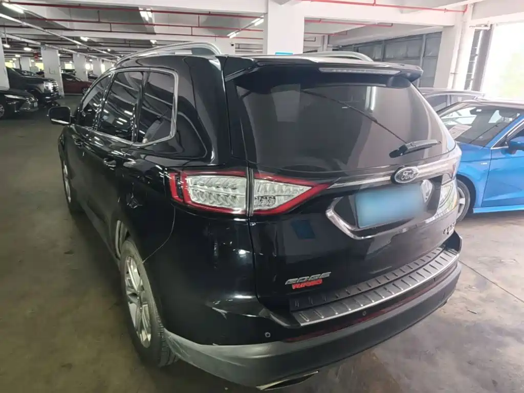 Ford Edge — миниатюра 5