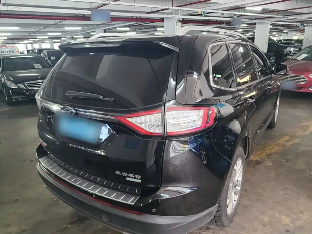 Ford Edge — миниатюра 7