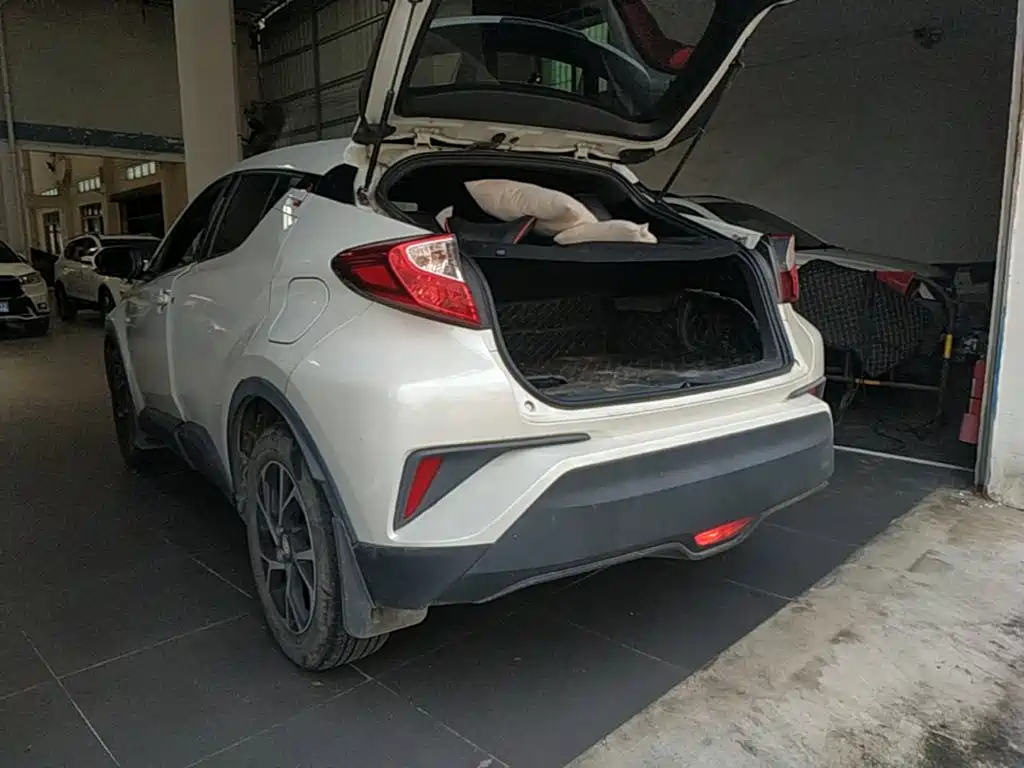 Toyota C-HR — миниатюра 5