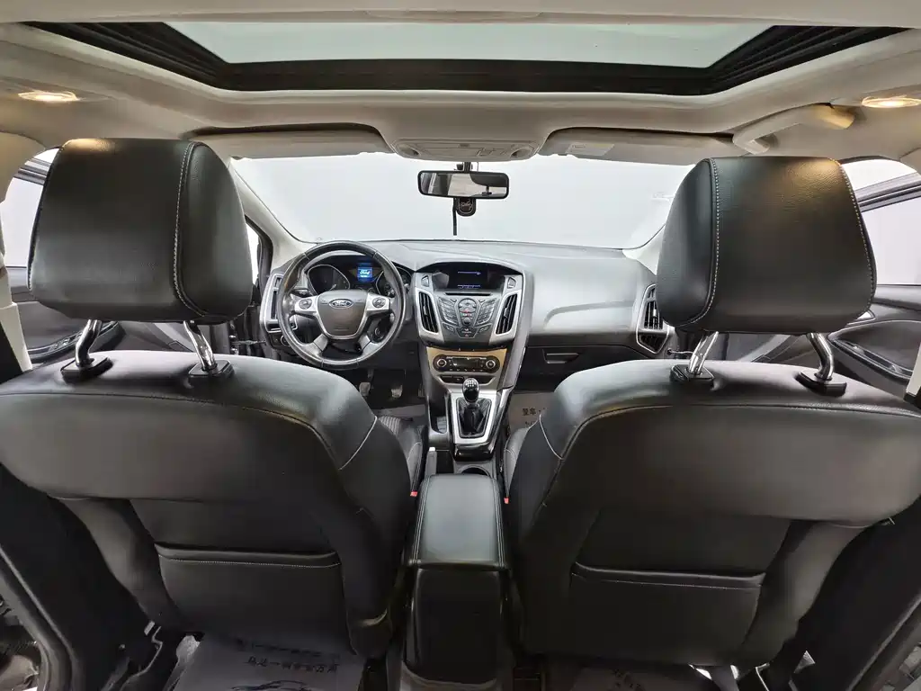 Ford Focus — миниатюра 10