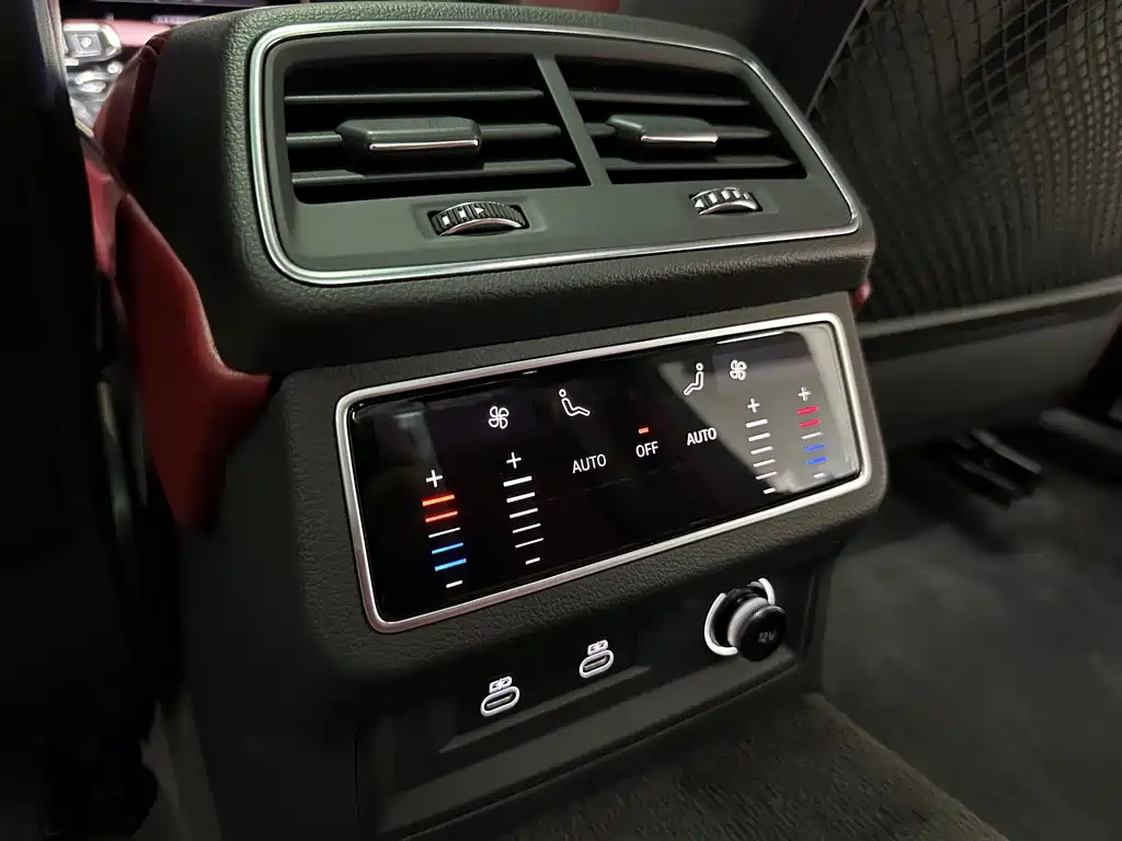 Audi A6L — миниатюра 12