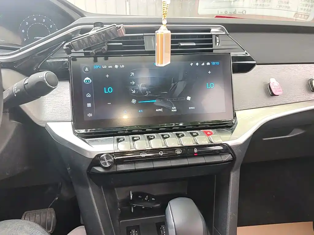 Peugeot 408 — миниатюра 13