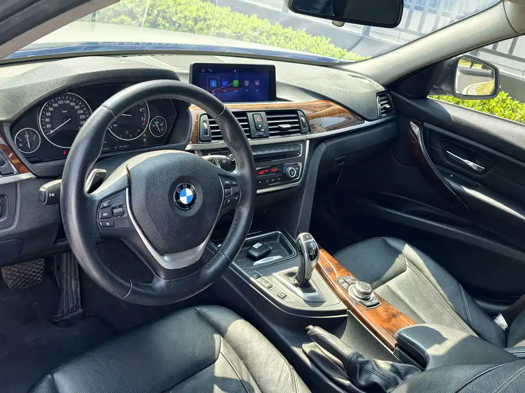 BMW 3 Series — миниатюра 8