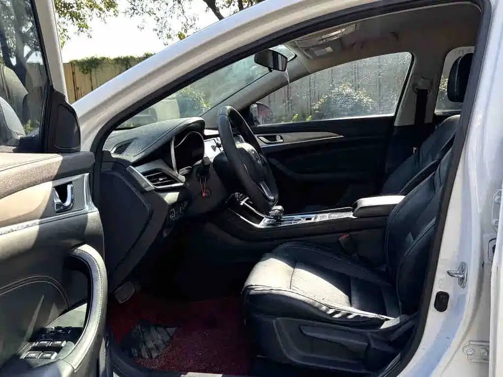 Changan Eado New Energy — миниатюра 4