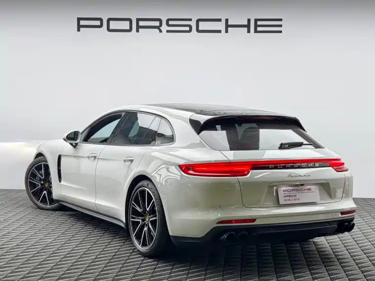 Porsche Panamera 2017 Panamera 4 Sport Turismo 3.0T