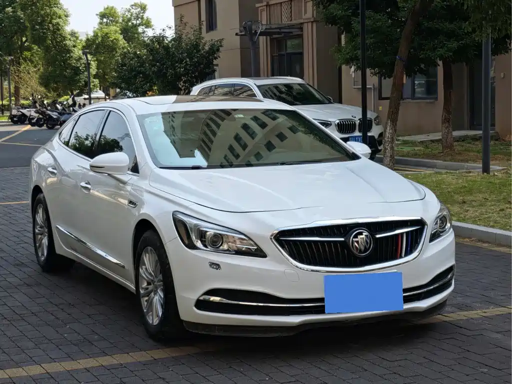 Buick LaCrosse — миниатюра 3