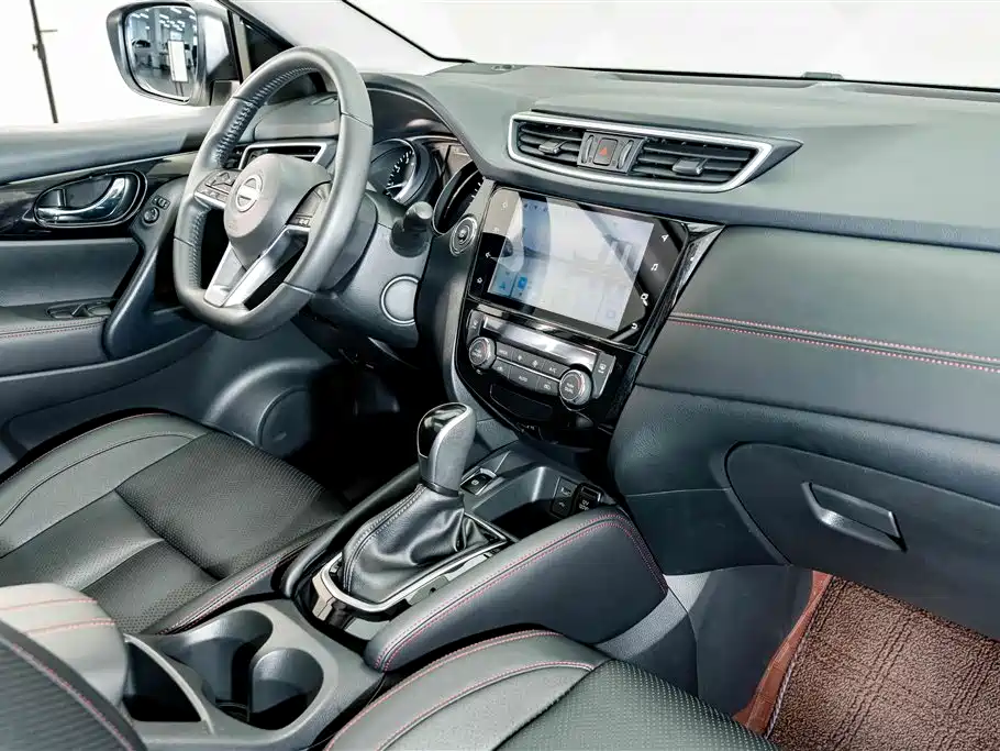 Nissan Qashqai — миниатюра 17