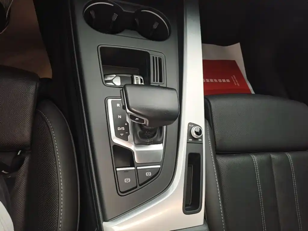 Audi A4L — миниатюра 14