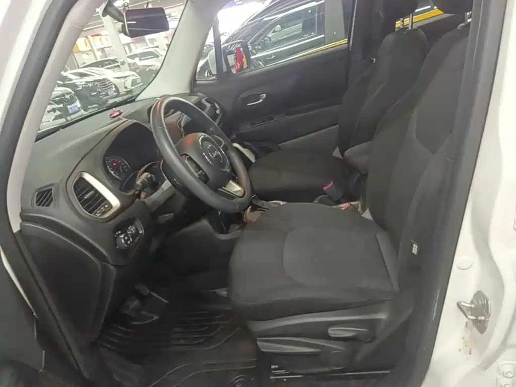 Jeep Renegade — миниатюра 15