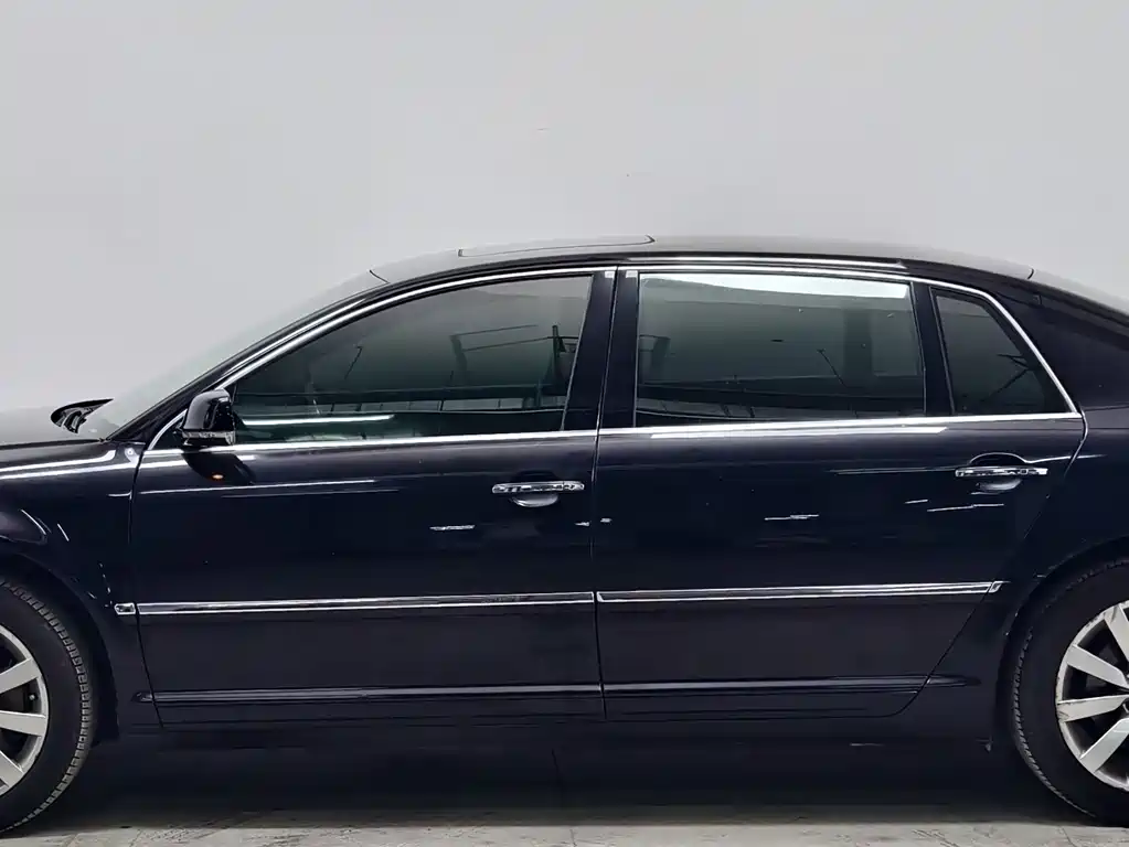 Volkswagen Phaeton — миниатюра 7