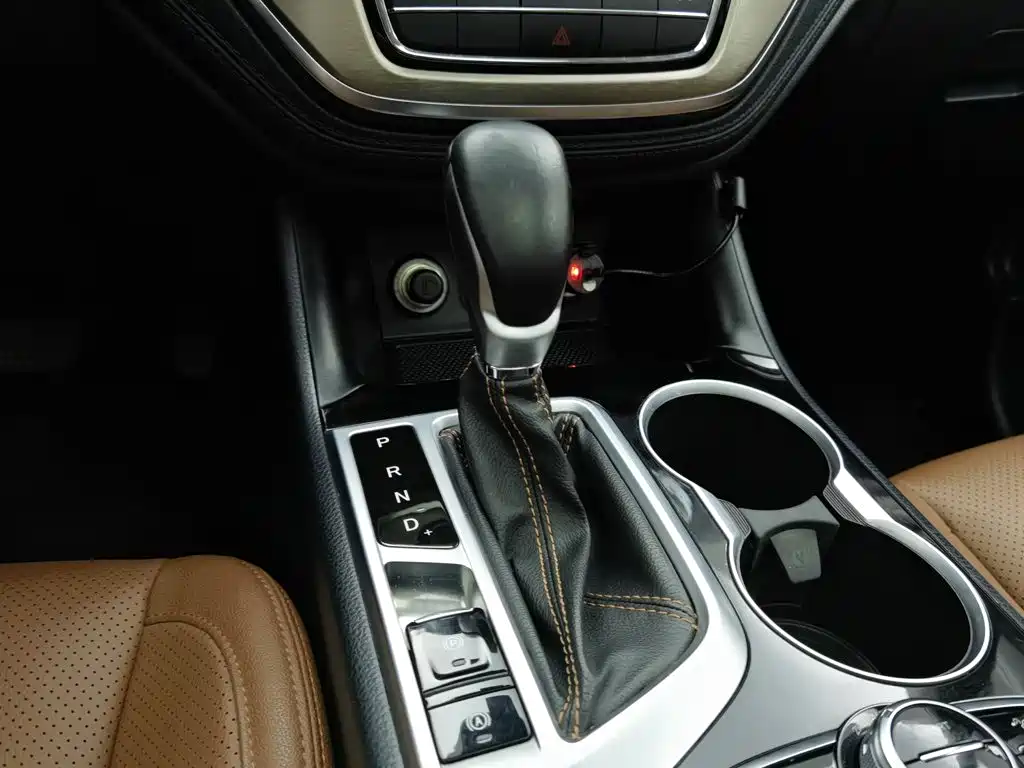 Changan CS95 — миниатюра 13