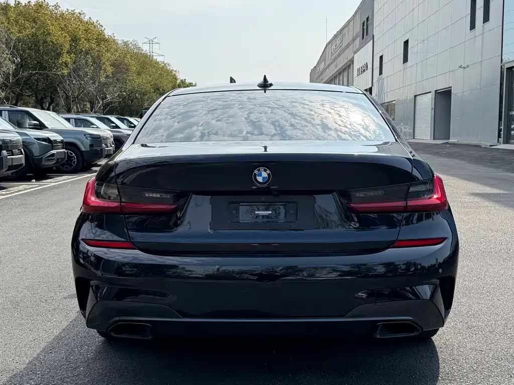 BMW 3 Series — миниатюра 17