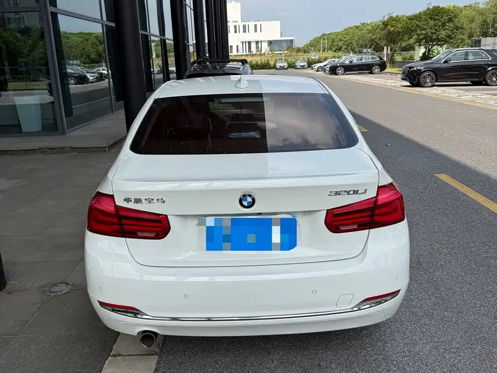 BMW 3 Series — миниатюра 5