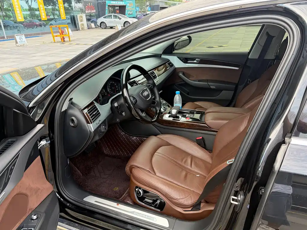 Audi A8 — миниатюра 4